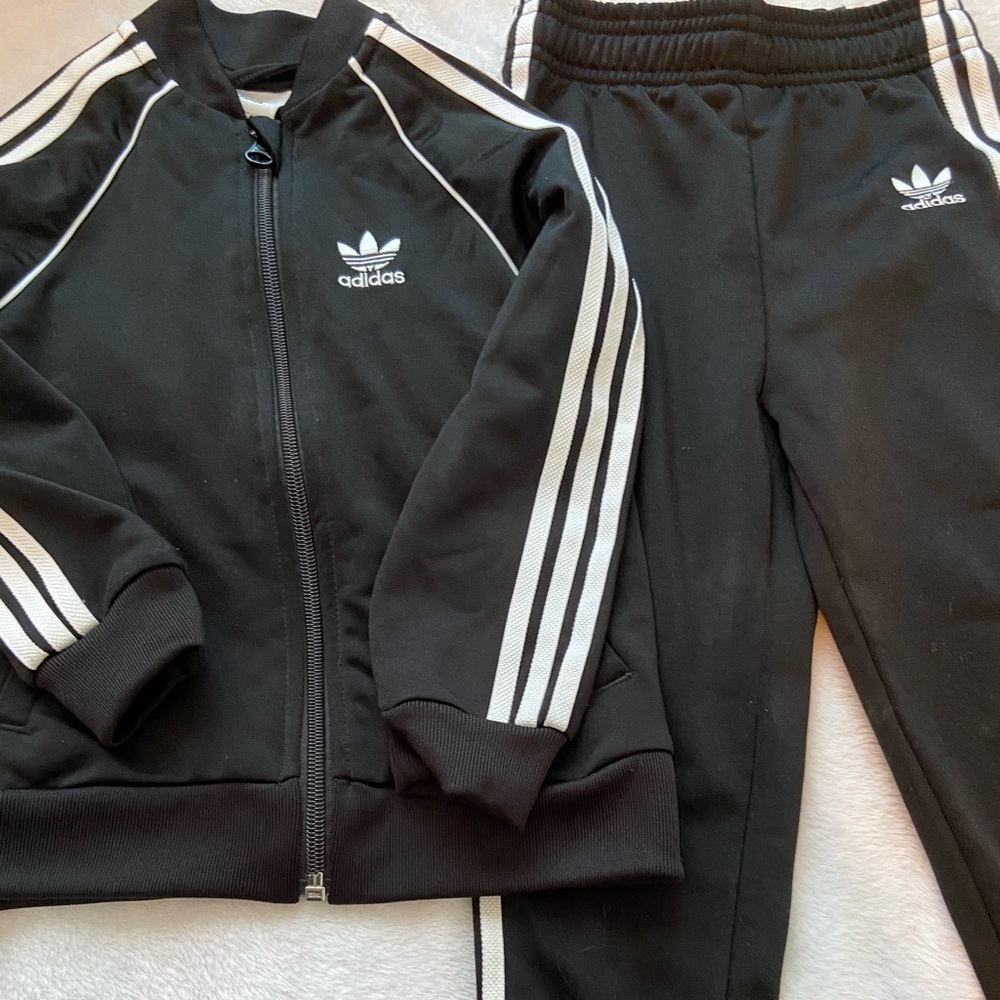 Adidas sweatsuit